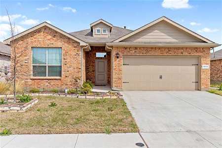 9616 Hickory Knob Drive Fort Worth, TX 76108