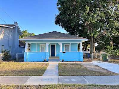 124 Avenue H SE Winter Haven, FL 33880