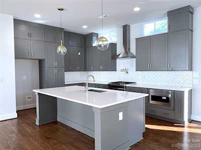 821 Madison Glen Ln Charlotte, NC 28209