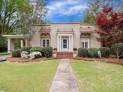305 W Walnut Clinton, SC 29325