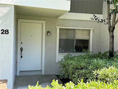 28 Fuchsia Irvine, CA 92604