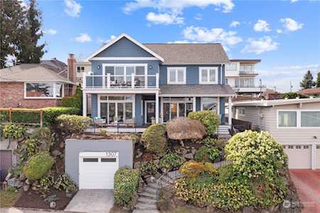 1307 California Ave SW Seattle, WA 98116