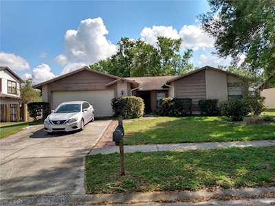 415 Bloomingfield Dr Brandon, FL 33511