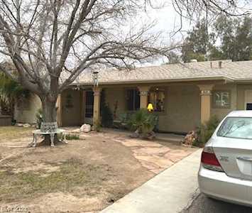 7765 Royal Oaks Rd Las Vegas, NV 89123