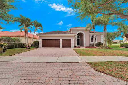 19178 SW 64th St Pembroke Pines, FL 33332