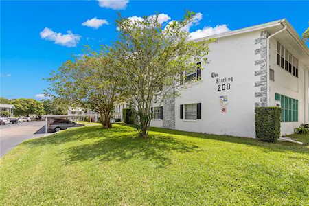 200 Glennes Ln #205 Dunedin, FL 34698