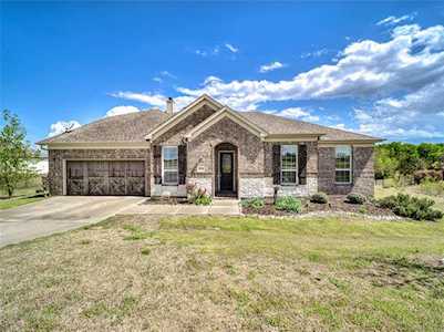 2616 Morning Mist Lane Nevada, TX 75173