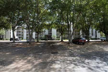 9410 Poinciana Place #205 Davie, FL 33324