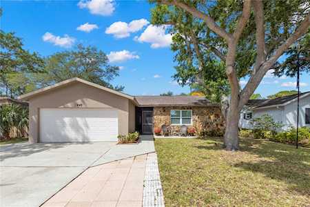 1442 Chesterfield Dr Dunedin, FL 34698