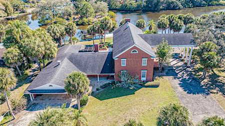 28 N Park Ave Tarpon Springs, FL 34689