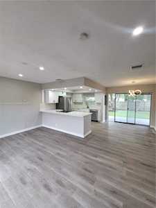 4501 NW 22nd St Lauderhill, FL 33313