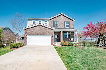 200 St Regis Dr Shelbyville, KY 40065
