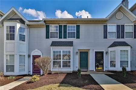 1917 Willings Ln Hellertown, PA 18055