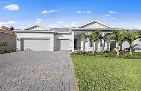 7526 Paradise Tree Dr North Fort Myers, FL 33917