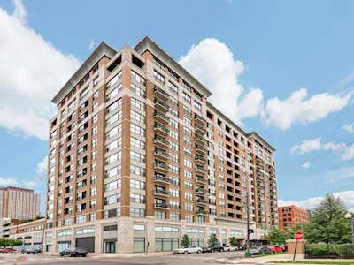 849 N Franklin St #621 Chicago, IL 60610
