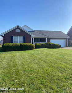 300 Spring Lake Ct Louisville, KY 40229