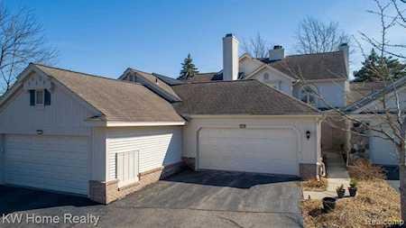 7589 Danbury Circle West Bloomfield Twp, MI 48322