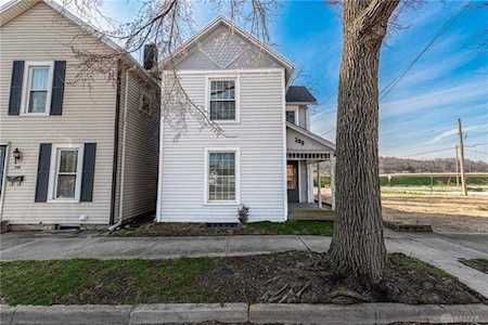 209 Old Main Street Miamisburg, OH 45342