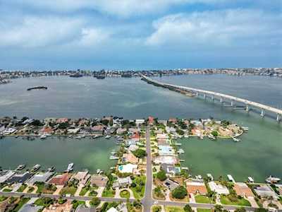 200 Driftwood Ln Largo, FL 33770