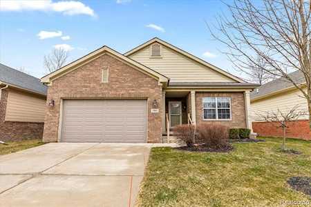 3962 Wrenwood Ln Canton Twp, MI 48188
