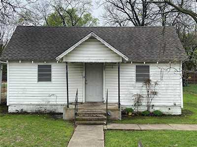 512 W Elm Street Celina, TX 75009