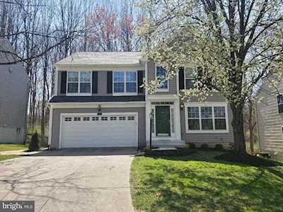 6221 Lilac Bush Ln Clarksville, MD 21029