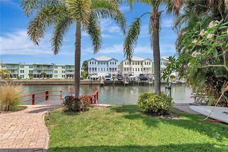 2679 St Josephs Dr E #B Dunedin, FL 34698