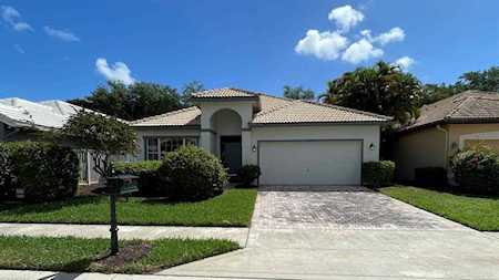 13506 Carrick Green Court Delray Beach, FL 33446