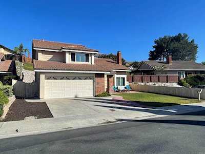 10544 Moorpark Street Spring Valley, CA 91978
