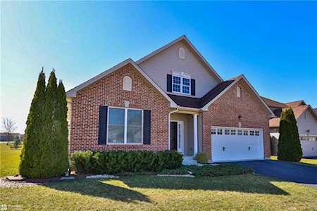 722 Mulberry Dr Nazareth, PA 18064