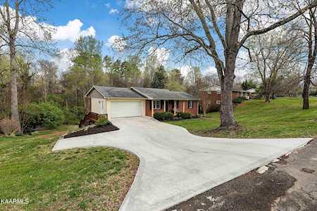 2981 Marvin Circle Maryville, TN 37803