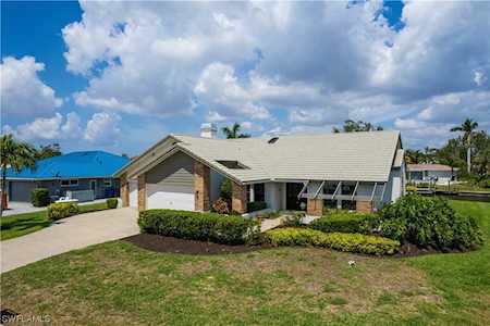 851 Hatchee Vista Ln Fort Myers, FL 33919