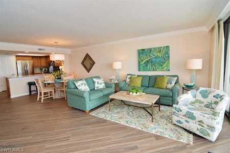 17170 Harbour Point Dr #236 Fort Myers, FL 33908