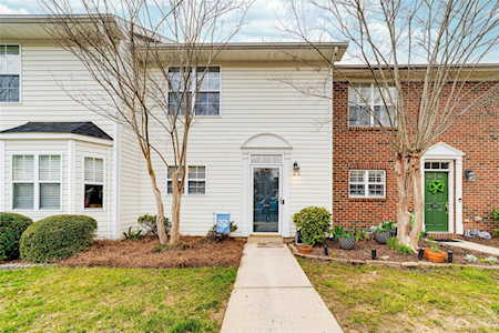 3704 Melrose Cottage Dr Matthews, NC 28105