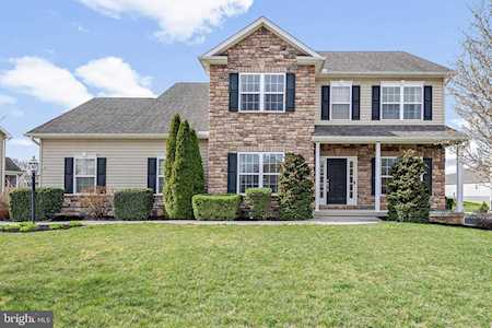 819 Tamanini Way Mechanicsburg, PA 17055