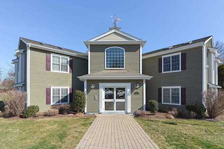 215 Longmeadow Rd #102 Taunton, MA 02780