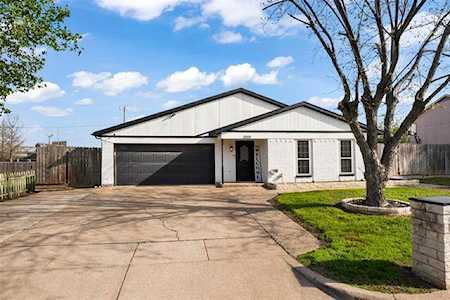 5919 Dangerfield Court Arlington, TX 76017