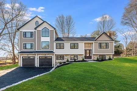 35 Longmeadow Road Medfield, MA 02052