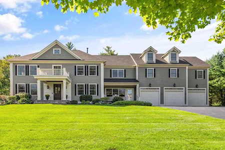 15 Kendra Ln Sudbury, MA 01776