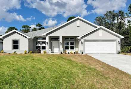 3661 Eagle Pass Ave North Port, FL 34286