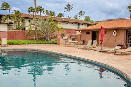 3740 Lower Honoapiilani Rd #D208 Lahaina, HI 96761