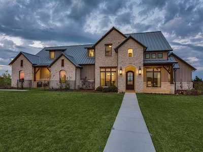 12502 E Rocky Creek Road Crowley, TX 76036