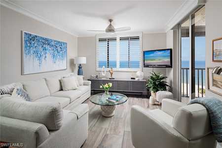 10851 Gulf Shore Dr #604 Naples, FL 34108