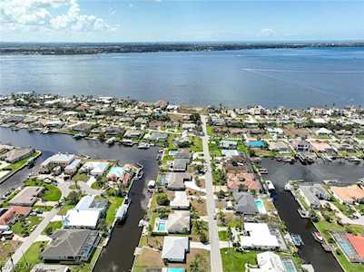 5375 Coral Ave Cape Coral, FL 33904