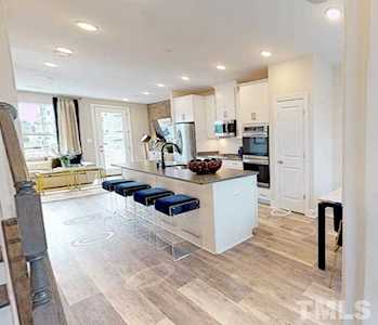 419 N Fisher Street Raleigh, NC 27610