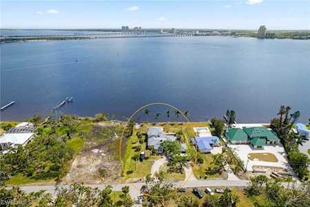744 Overiver Dr North Fort Myers, FL 33903