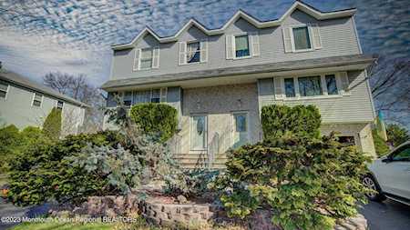 50 Lone Star Ln Englishtown, NJ 07726