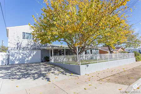 9220 Maranda Dr Santee, CA 92071