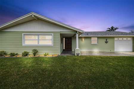 1400 Flotilla Dr Holiday, FL 34690