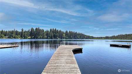 18210 W Spring Lake Dr SE Renton, WA 98058